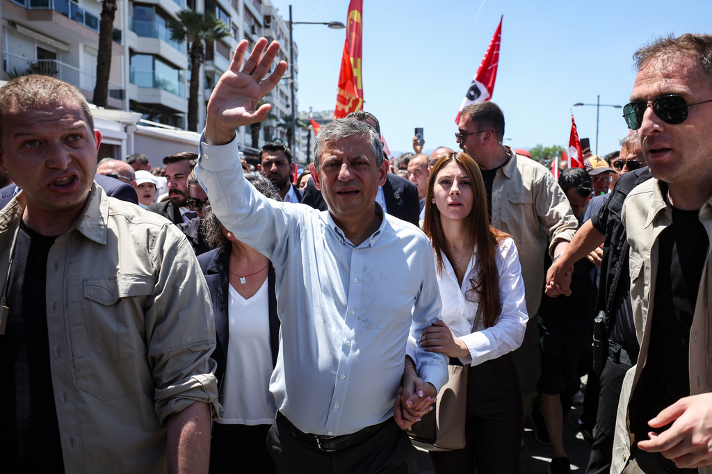 Deposed leader of Turkey's main opposition Republican People's Party (CHP) Ozgur Ozel arrives for a rally in Izmir, Turkey, Tuesday, May 26, 2026. (AP Photo/Erdem Sahin)
