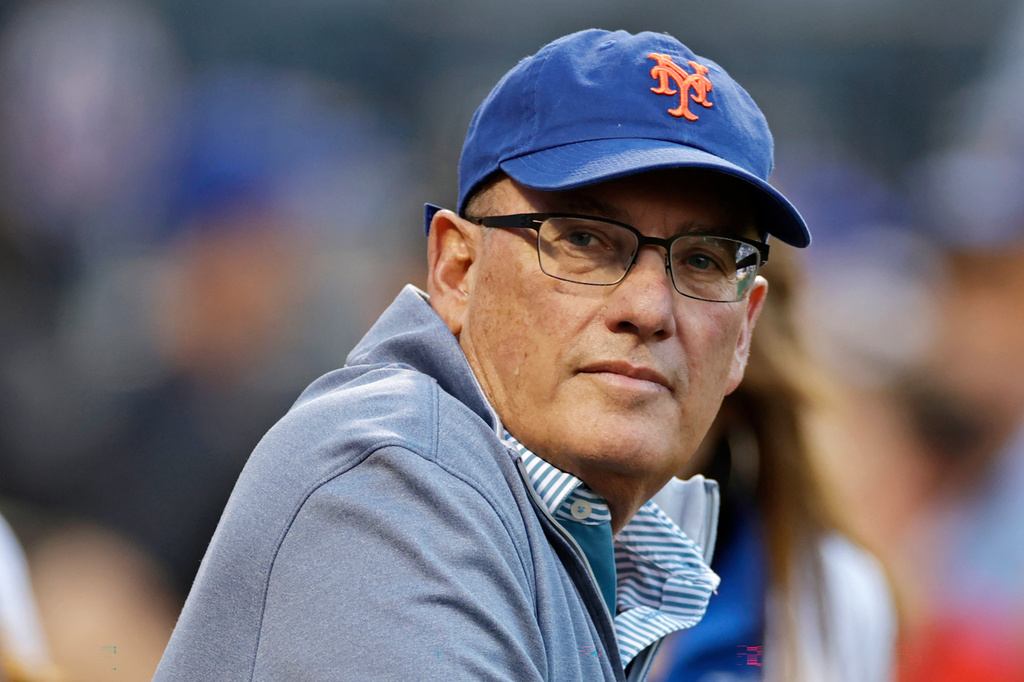 FILE - New York Mets owner Steve Cohen waits for the team's baseball game against the Los Angeles Dodgers, Aug. 31, 2022, in New York. (AP Photo/Adam Hunger, File)