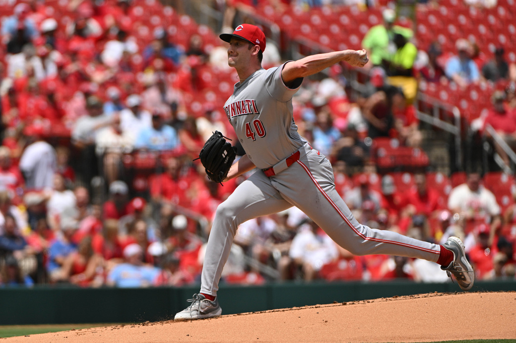 Cincinnati Reds pitcher Nick Lodolo delivers against the St. Louis Cardinals during the first inning of a baseball game Saturday, June 6, 2026, in St. Louis. (AP Photo/Jeff Le)