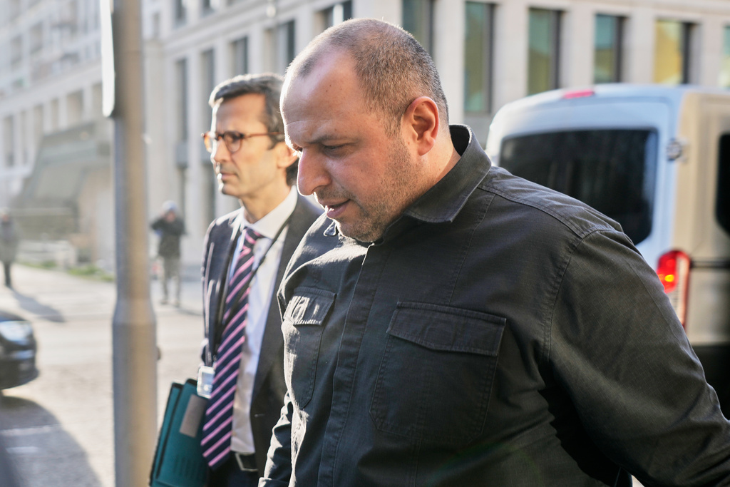 ADDS FIRST NAME FRIEDRICH - Ukraine's Secretary of National Security Rustem Umerov, right, and Günter Sautter, Foreign and Security Policy Advisor to Chancellor Friedrich Merz meet in Berlin, Sunday, Dec. 14, 2025. (AP Photo/Markus Schreiber)