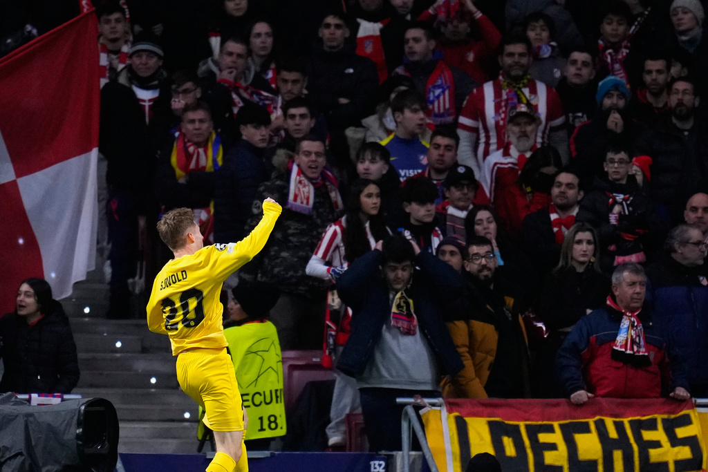CORRECTS ID: Glimt’s Fredrik Sjovold celebrates after scoring his side's opening goal during the Champions League opening phase soccer match between Atletico Madrid and Bodo Glimt in Madrid, Spain, Wednesday, Jan. 28, 2026. (AP Photo/Manu Fernandez)