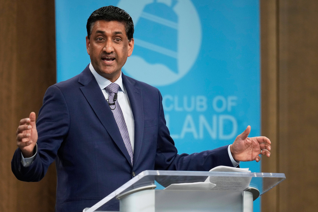 FILE - U.S. Rep. Ro Khanna (D-CA) speaks to the City Club of Cleveland, in Cleveland, April 14, 2025. (AP Photo/Sue Ogrocki, File)