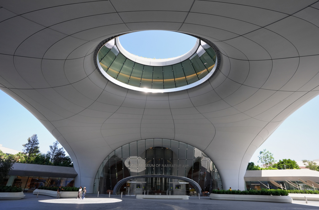An oculus is featured between two courtyard entrances to the Lucas Museum of Narrative Art during a preview of the museum on Monday, Aug. 31, 2026, in Los Angeles. (AP Photo/Chris Pizzello)