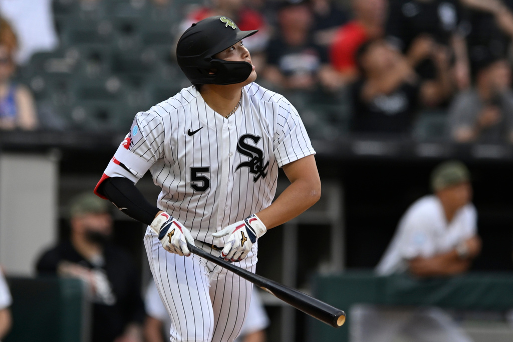 Chicago White Sox's Munetaka Murakami watches his solo home run during the third inning of a baseball game against the Chicago Cubs in Chicago, Saturday, May 16, 2026. (AP Photo/Paul Beaty)