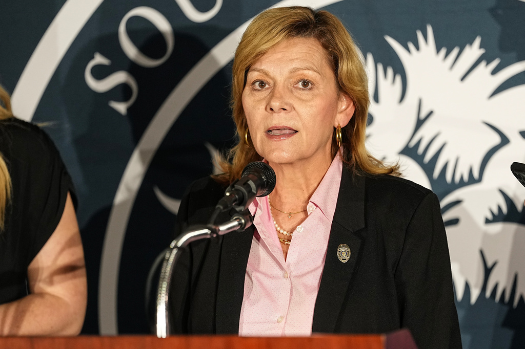 Chrysti Shain, director of communications for the Broad River Correctional Institute, speaks to the media after the scheduled execution of Stephen Bryant on Friday, Nov. 14, 2025, in Columbia, S.C. (AP Photo/Matt Kelley)