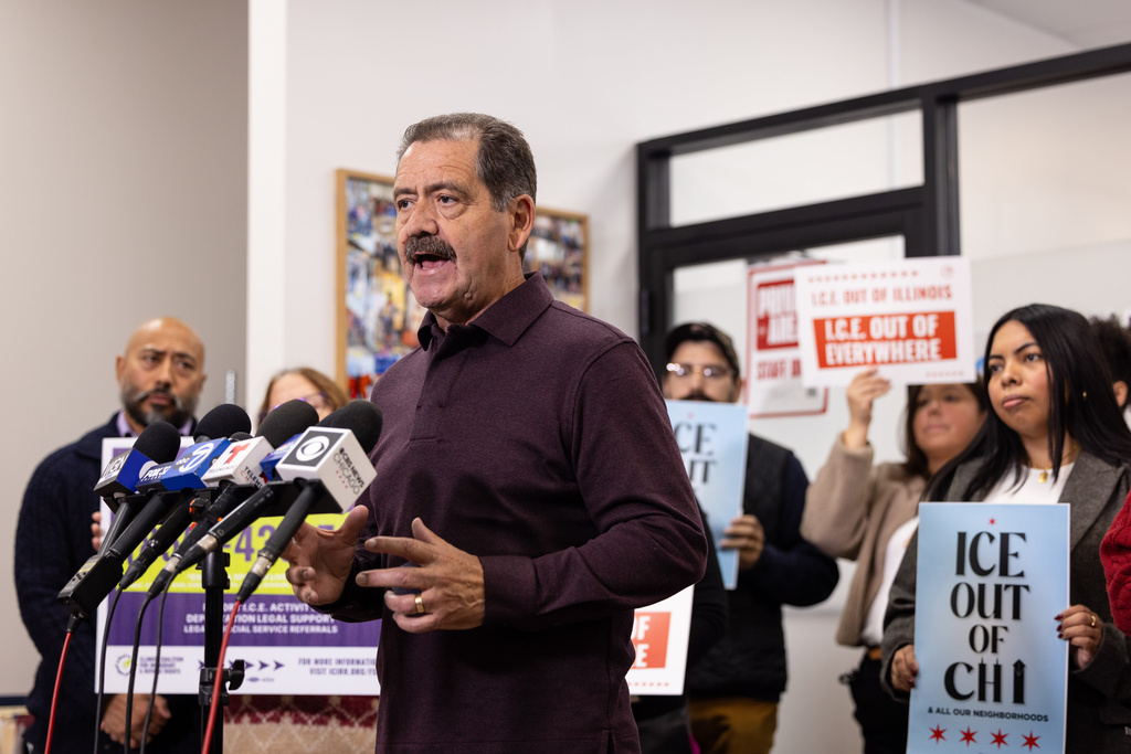 Congressman Jesus "Chuy" Garcia speaks during a press conference decrying federal agents use of force in Little Village on the Southwest Side of Chicago, Sunday, Nov. 9, 2025. (Candace Dane Chambers/Chicago Sun-Times via AP)