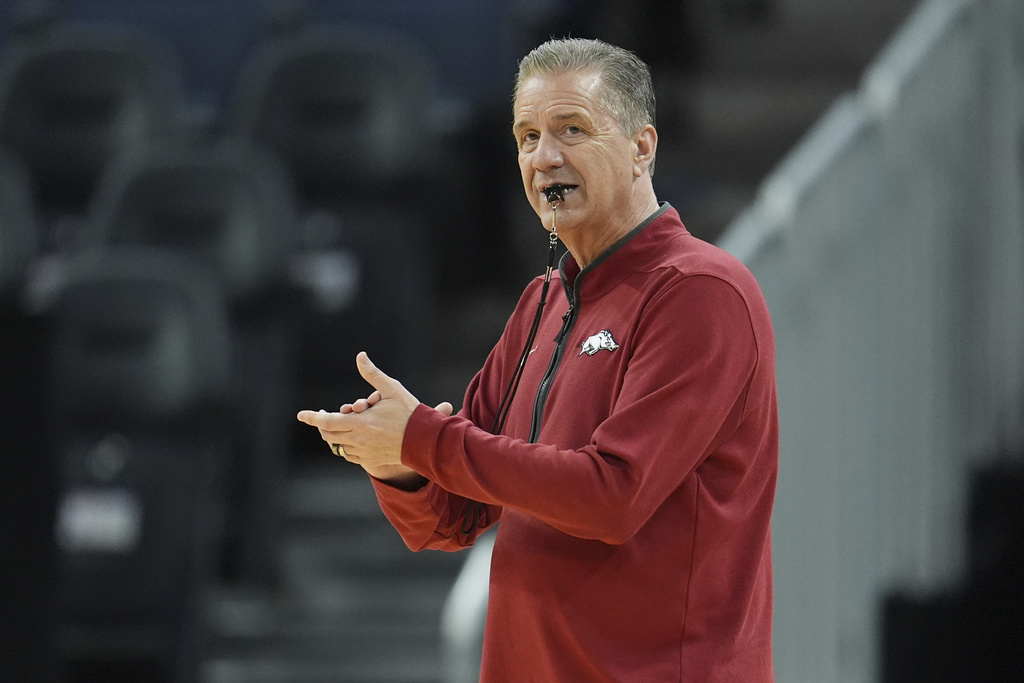 FILE - Arkansas head coach John Calipari instructs his team during practice, March 26, 2025, in San Francisco, ahead of a Sweet 16 game against Texas Tech in the NCAA college basketball tournament. (AP Photo/Marcio Jose Sanchez, File)