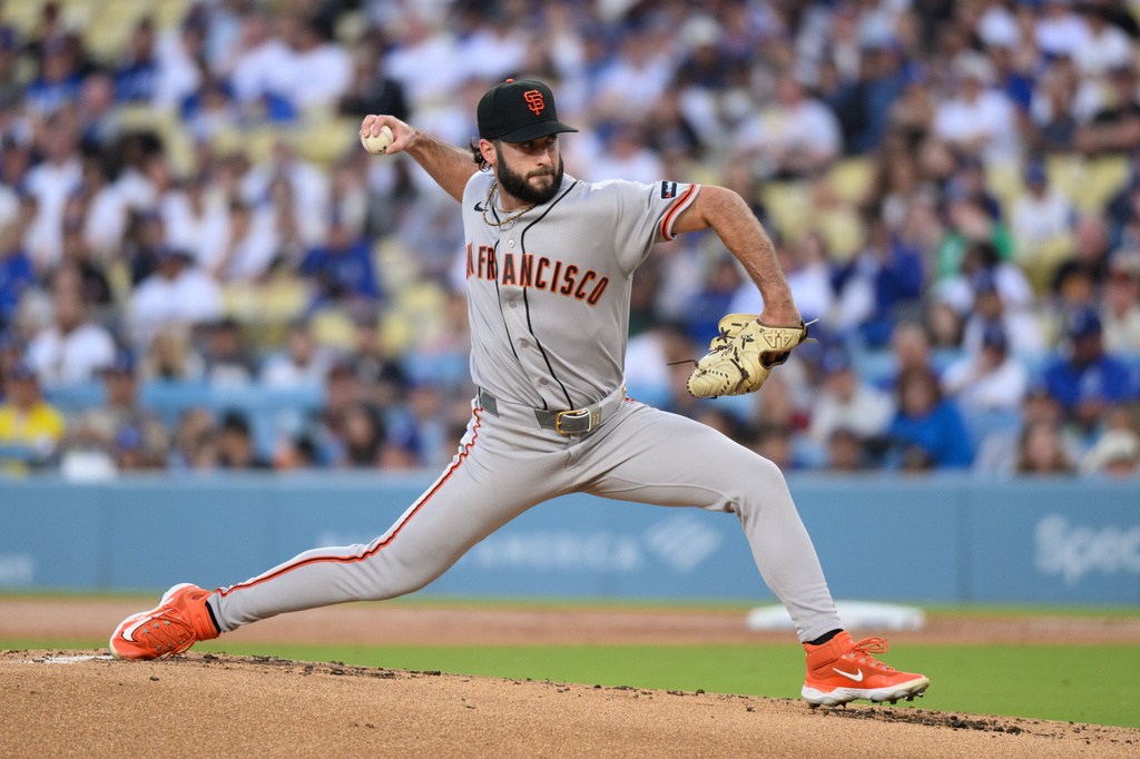 San Francisco Giants starting pitcher Trevor McDonald delivers during the first inning of a baseball game against the Los Angeles Dodgers in Los Angeles, Monday, May 11, 2026. (AP Photo/Kyusung Gong)