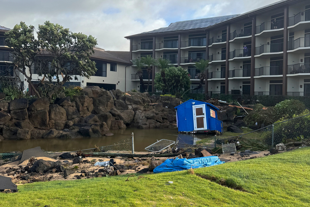 This photo taken with a smartphone Damage caused by Hurricane Lowell is seen on Tuesday, Sept. 8, 2026 in Poʻipū on Kauaʻi's south shore, in Hawaii. (Guy Miller/Honolulu Civil Beat via AP)