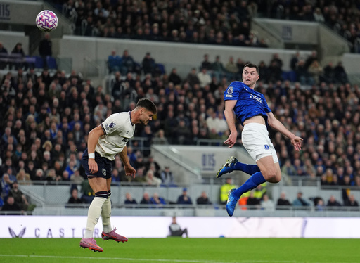 Everton's Michael Keane, right, scores the opening goal during the English Premier League soccer match between Everton and West Ham United at the Hill Dickinson Stadium, Liverpool, England, Monday, Sept. 29, 2025. (Martin Rickett/PA via AP) Everton's Michael Keane, right, scores the opening goal during the English Premier League soccer match between Everton and West Ham United at the Hill Dickinson Stadium, Liverpool, England, Monday, Sept. 29, 2025. (Martin Rickett/PA via AP)