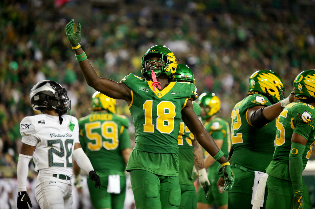 Oregon tight end Kendre Harrison (18) celebrates a touchdown during the first half of an NCAA college football game against Portland State, Friday, Sept. 18, 2026, in Eugene, Ore. (AP Photo/Lydia Ely)