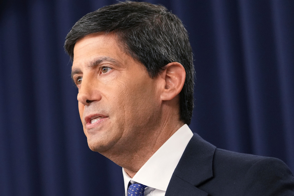 Federal Reserve Board Chairman Kevin Warsh speaks during a news conference at the Federal Reserve in Washington, Wednesday, Sept. 16, 2026. (AP Photo/Mark Schiefelbein)