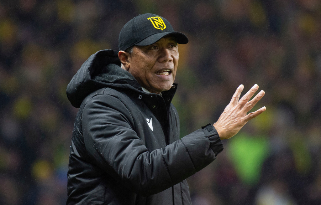 FILE - Nantes' head coach Antoine Kombouare directs his players during the Europa League play-off second leg soccer match between Nantes and Juventus FC on Feb. 23, 2023 in Nantes, western France. (AP Photo/Mathieu Pattier, File)