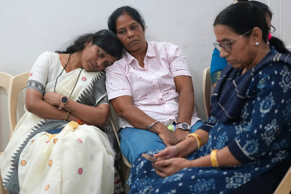 Supporters of Maharashtra Deputy Chief Minister Ajit Pawar mourn at the Nationalist Congress Party office in Mumbai, India after he was killed when a private plane carrying him crashed in western India on Wednesday, Jan. 28, 2026. (AP Photo/Rafiq Maqbool)