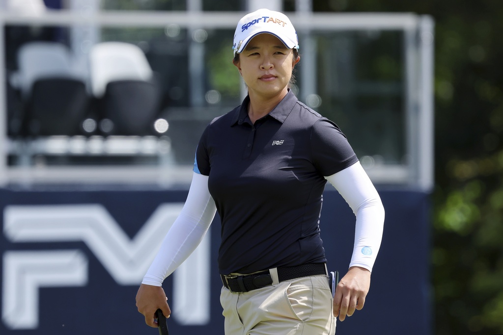 Sei Young Kim, of South Korea, crosses the 18th green after putting out during the first round of the FM Championship LPGA golf tournament at TPC Boston, Thursday, Aug. 28, 2025, in Norton, Mass. (AP Photo/Michael Dwyer)