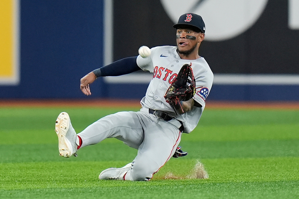 Boston Red Sox center fielder Ceddanne Rafaela makes a sliding catch on a pop out by Tampa Bay Rays' Ryan Vilade during the fifth inning of a baseball game Monday, June 8, 2026, in St. Petersburg, Fla. (AP Photo/Chris O'Meara)