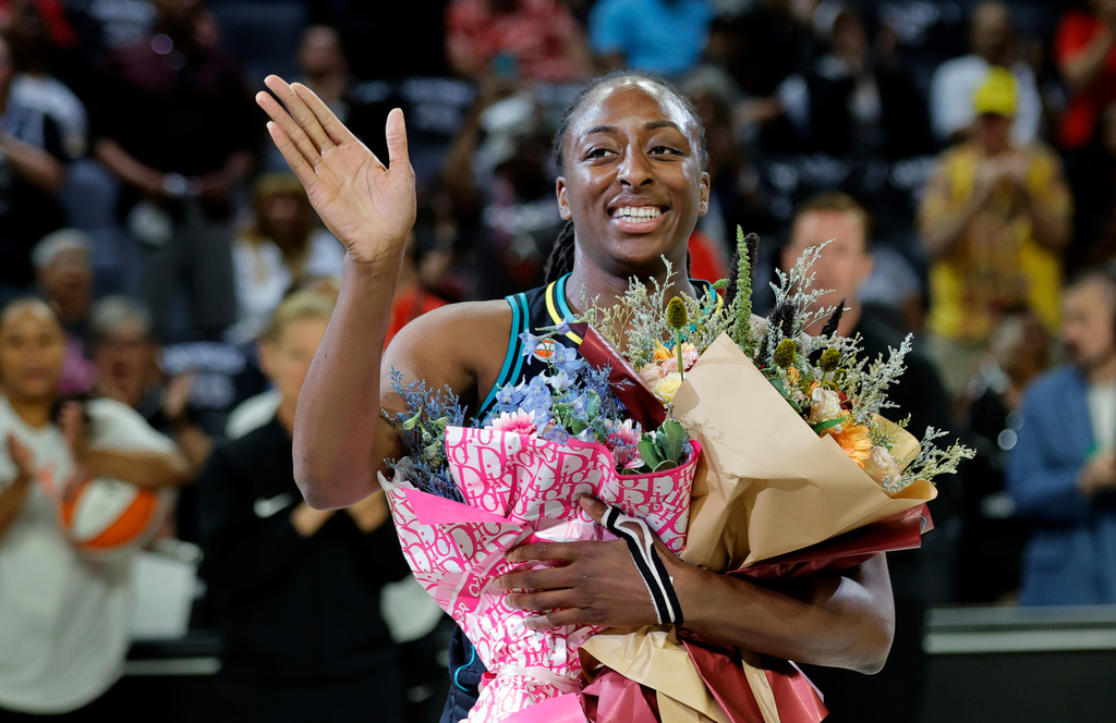 Los Angeles Sparks forward Nneka Ogwumike, who previously announced that she will retire at the end of the 2026 season, is recognized before an WNBA basketball game between the Las Vegas Aces and the Los Angeles Sparks Tuesday, Sept. 22, 2026, in Las Vegas. (Steve Marcus/Las Vegas Sun via AP)