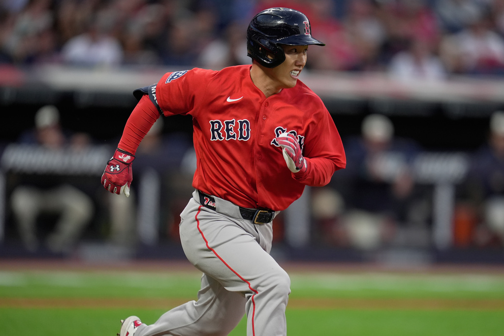 Boston Red Sox's Masataka Yoshida runs toward first base as he grounds out in the sixth inning of a baseball game against the Cleveland Guardians in Cleveland, Friday, May 29, 2026. (AP Photo/Sue Ogrocki)
