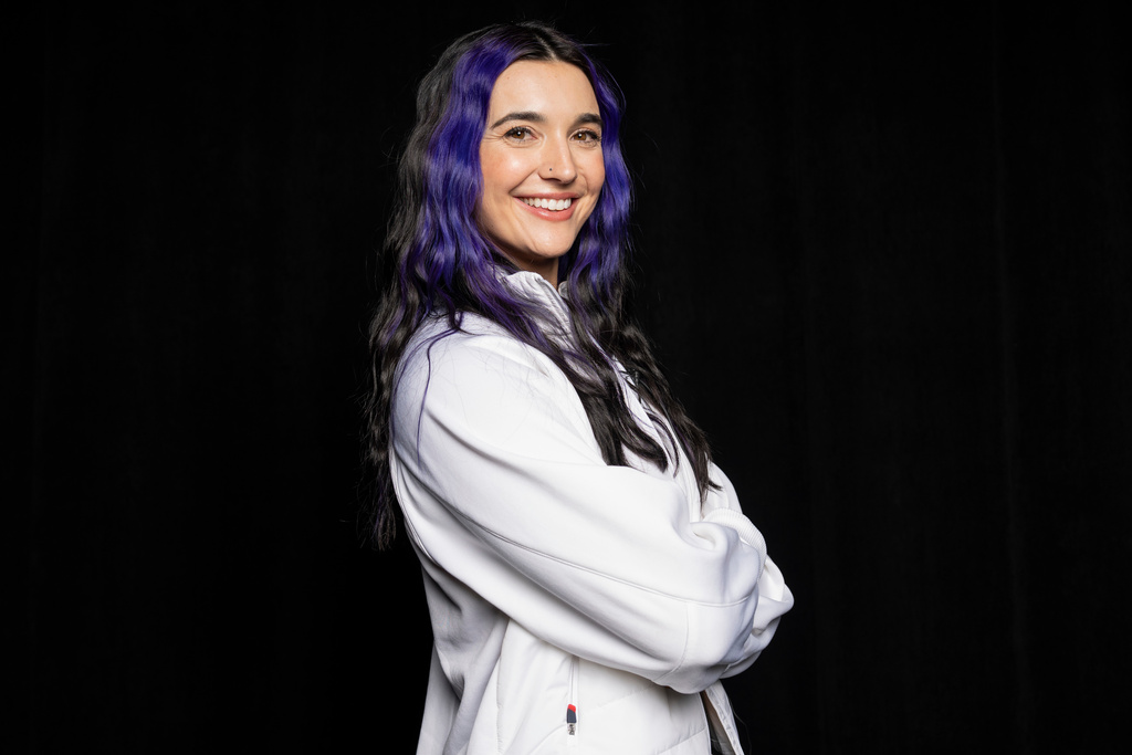 FILE - Olympic hopeful U.S. para snowboarder, Brenna Huckaby, poses for a photo at Team USA Media Summit, on Tuesday, Oct. 28, 2025, in New York. (AP Photo/Yuki Iwamura, File)