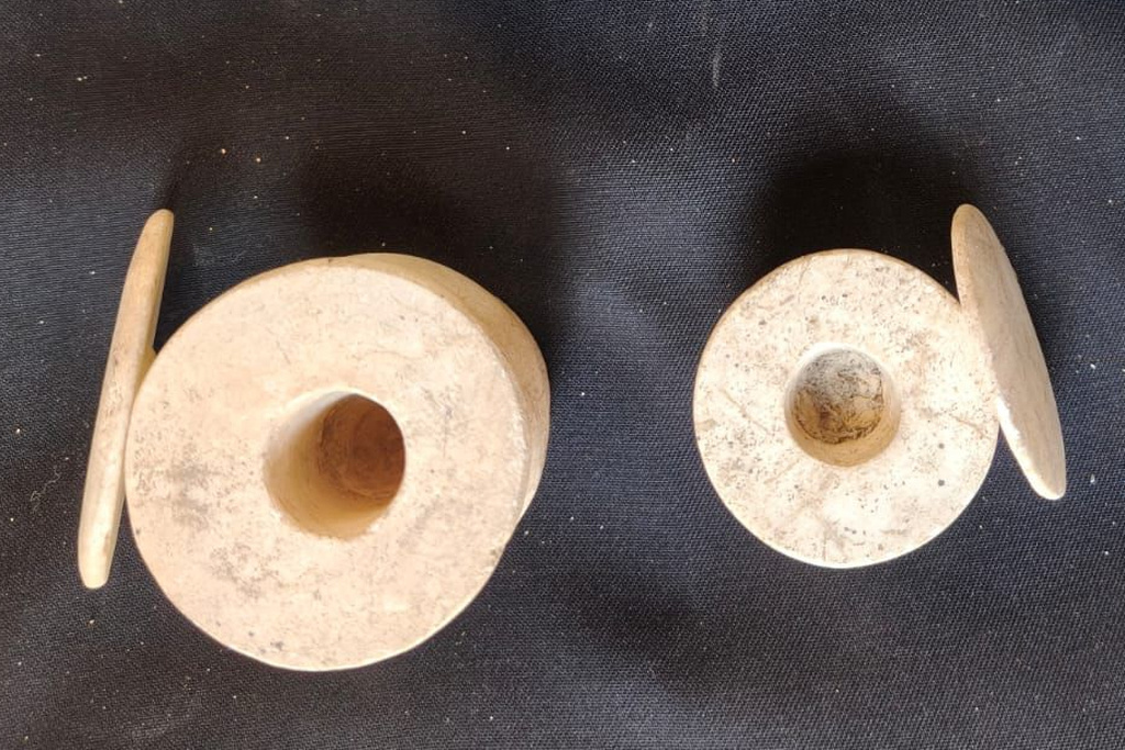 In this photo provided by Ministry of Tourism and Antiquities, recently unearthed ancient artifacts are displayed on May 31, 2026, in Ehnasiya district in Beni Suef, 130 kilometers (80 miles) south of Cairo, Egypt. (Ministry of Tourism and Antiquities via AP)