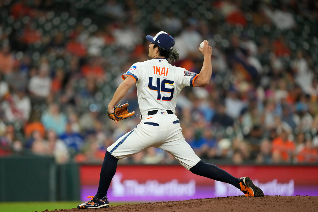 Houston Astros pitcher Tatsuya Imai throws against the Toronto Blue Jays during the seventh inning of a baseball game Monday, Aug. 3, 2026, in Houston. (AP Photo/David J. Phillip)
