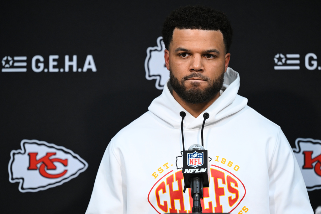 Kansas City Chiefs quarterback Chris Oladokun speaks to the media after an NFL football game against the Tennessee Titans, Sunday, Dec. 21, 2025, in Nashville, Tenn. (AP Photo/John Amis)