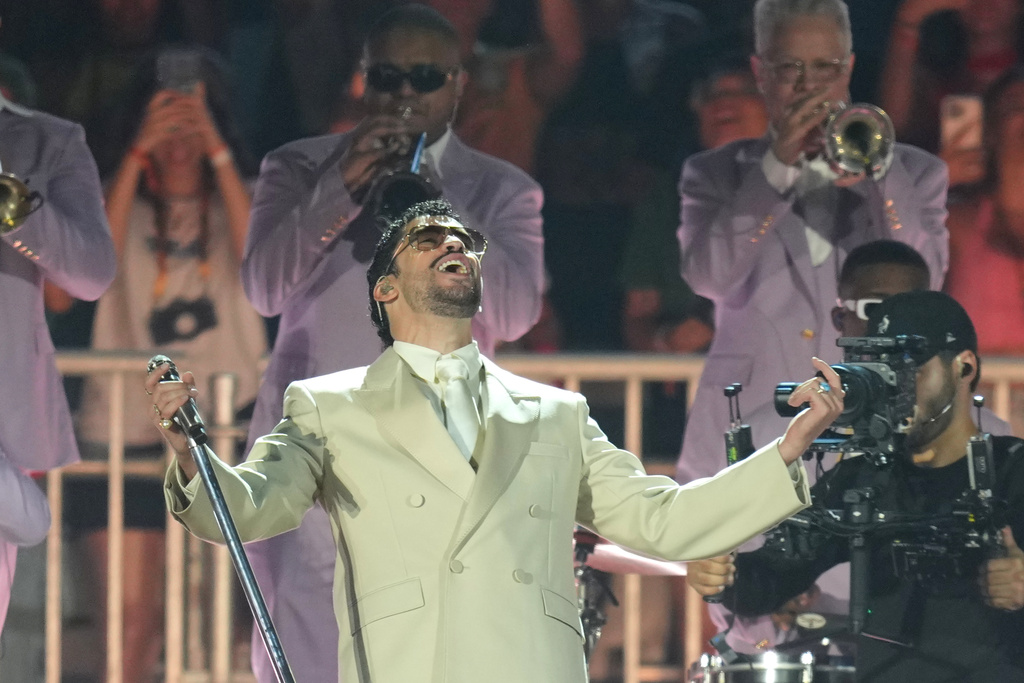 Bad Bunny performs in concert at the Allianz Parque stadium in Sao Paulo, Friday, Feb. 20, 2026. (AP Photo/Andre Penner)