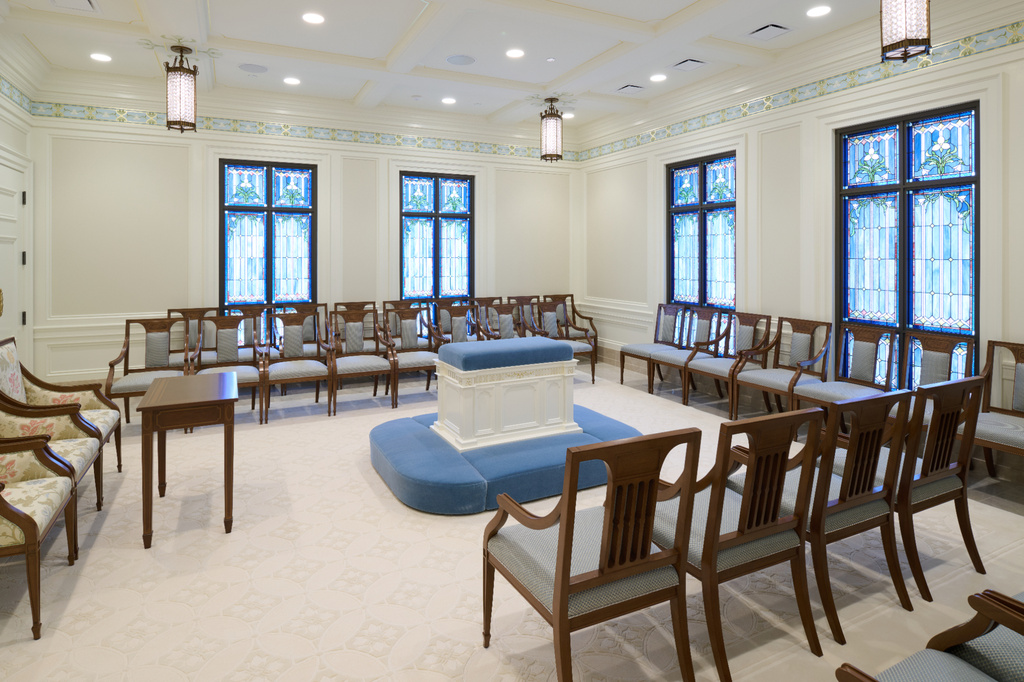 This photo provided by the Church of Jesus Christ of Latter-day Saints shows the sealing room of their new temple in Independence, Ohio, near Cleveland, on Wednesday, April 13, 2026. (Church of Jesus Christ of Latter-day Saints via AP)
