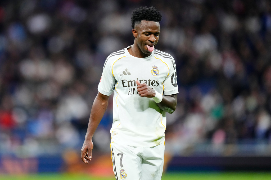 Real Madrid's Vinicius Junior reacts during the Spanish La Liga soccer match between Real Madrid and Levante in Madrid, Spain, Saturday, Jan. 17, 2026. (AP Photo/Jose Breton)