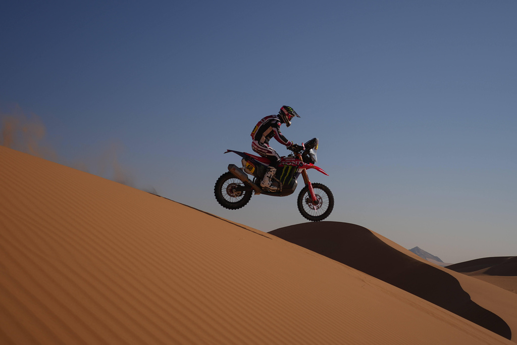 Rider Tosha Schareina competes during the eighth stage of the Dakar Rally with a start and finish at Wadi Ad Dawasir, Saudi Arabia, Monday, Jan.12, 2026. (AP Photo/Thibault Camus)