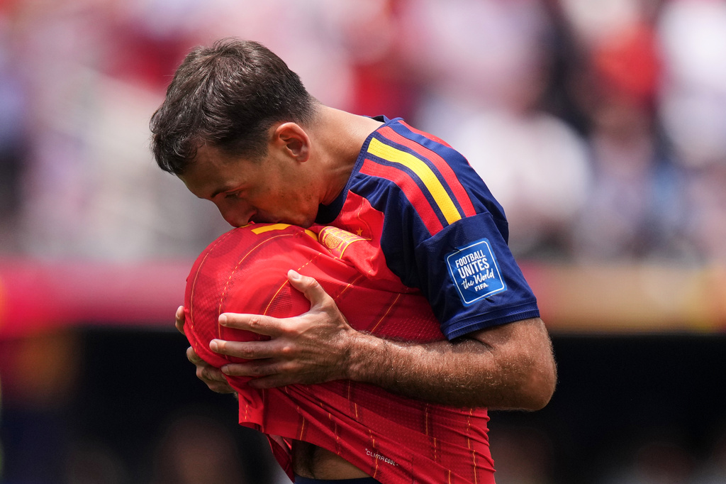 Spain's Mikel Oyarzabal celebrates after scoring his side's opening goal during the World Cup round of 32 soccer match between Spain and Austria in Inglewood, Calif., near Los Angeles, Thursday, July 2, 2026. (AP Photo/Jae C. Hong)
