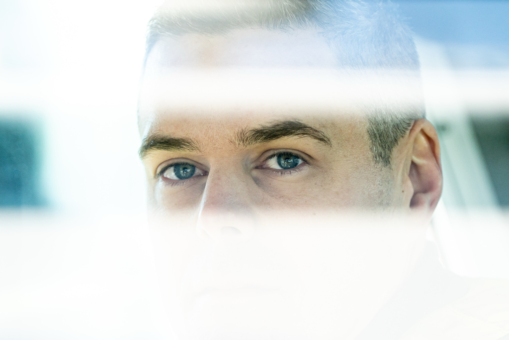 Metropolitan Police Department diver Robert Varga poses for a portrait, Thursday, Jan. 22, 2026, in Washington. (AP Photo/Julia Demaree Nikhinson)