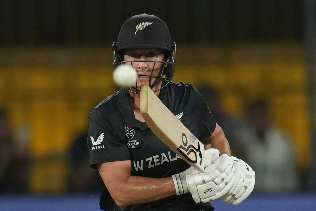 New Zealand's captain Sophie Devine plays a shot during the ICC Women's Cricket World Cup cricket match between New Zealand and Australia at Holkar Cricket Stadium in Indore, India, Wednesday, Oct. 1, 2025. (AP Photo/Rafiq Maqbool)