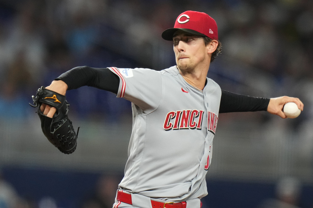 Cincinnati Reds pitcher Brandon Williamson throws during the first inning of a baseball game against the Miami Marlins, Monday, April 6, 2026, in Miami. (AP Photo/Lynne Sladky)