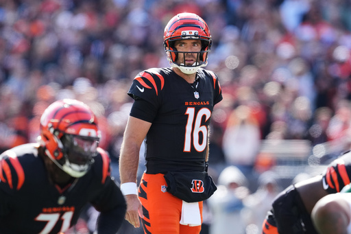 Cincinnati Bengals quarterback Joe Flacco (16) calls a play during the first half of an NFL football game against the New York Jets, Sunday, Oct. 26, 2025, in Cincinnati. (AP Photo/Jeff Dean) Cincinnati Bengals quarterback Joe Flacco (16) calls a play during the first half of an NFL football game against the New York Jets, Sunday, Oct. 26, 2025, in Cincinnati. (AP Photo/Jeff Dean)
