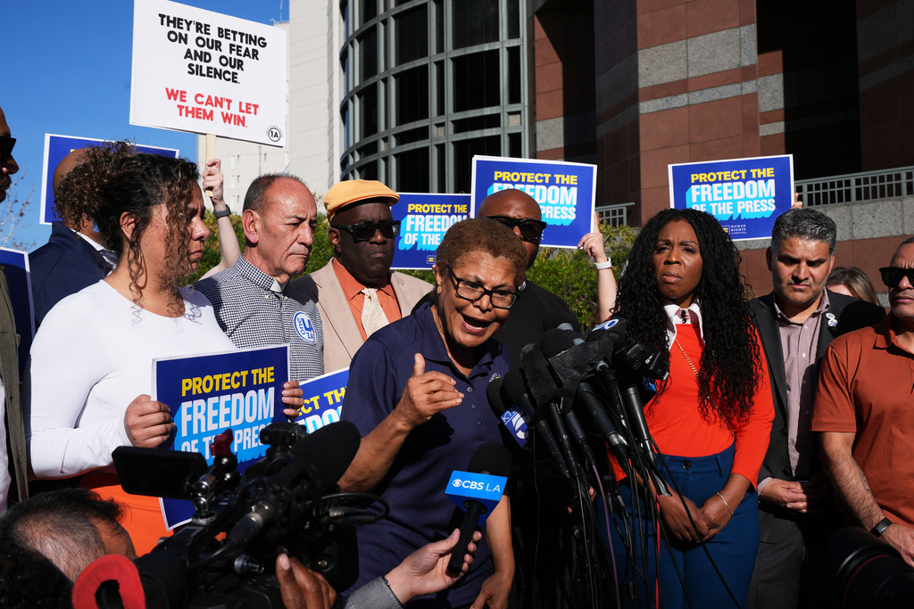 Los Angeles Mayor Karen Bass speaks to the media outside the Edward R. Roybal Federal Building in Los Angeles on Friday, Jan. 30, 2026. (AP Photo/Damian Dovarganes)