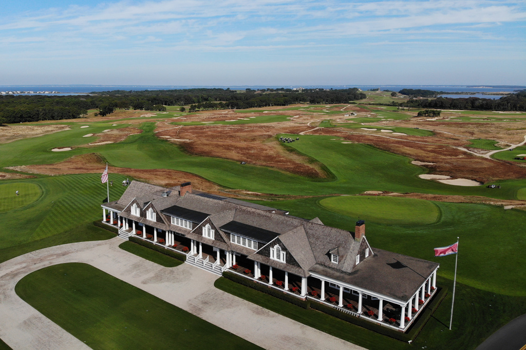 FILE - The clubhouse is seen at Shinnecock Hills Golf Club in Southampton, N.Y., Monday, Sept. 15, 2025. (AP Photo/Seth Wenig, File(