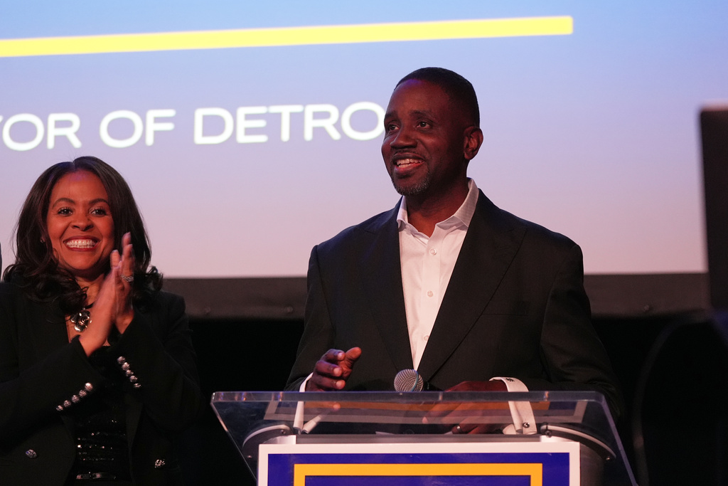 Detroit mayoral candidate Solomon Kinloch speaks during an election night watch party on Tuesday, Nov. 4, 2025, in Detroit. (AP Photo/Ryan Sun)