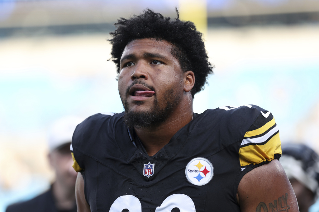 Pittsburgh Steelers defensive tackle Derrick Harmon arrives for an NFL preseason football game between the Carolina Panthers and the Pittsburgh Steelers on Thursday, Aug. 21, 2025, in Charlotte, N.C. (AP Photo/Scott Kinser)