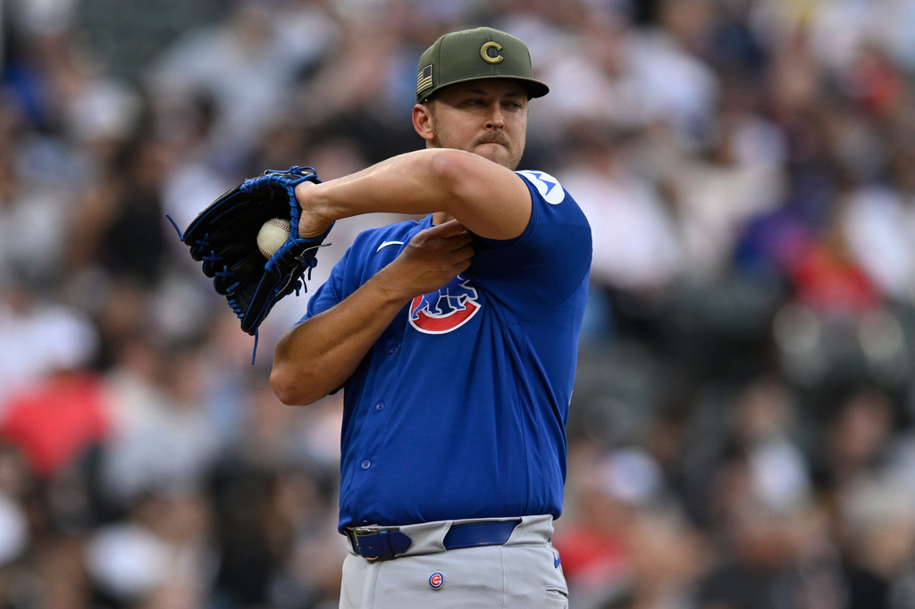 Chicago Cubs starting pitcher Jameson Taillon reacts after giving up a solo home run to Chicago White Sox's Colson Montgomery during the third inning of a baseball game in Chicago, Saturday, May 16, 2026. (AP Photo/Paul Beaty)