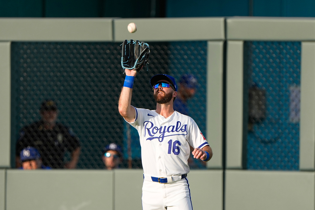 Kansas City Royals right fielder John Rave catches a fly ball for the out on Tampa Bay Rays' Nick Fortes during the third inning of a baseball game Tuesday, June 30, 2026, in Kansas City, Mo. (AP Photo/Charlie Riedel)
