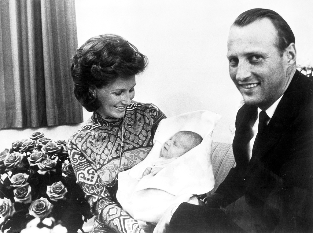 FILE - Norway's Crown Prince Harald, with his wife Crown Princess Sonja, present their new daughter Princess Martha Louise, in the Central Hospital, Oslo, Sept. 25, 1971, Princess Martha was born on Sept. 22. (AP Photo, file)