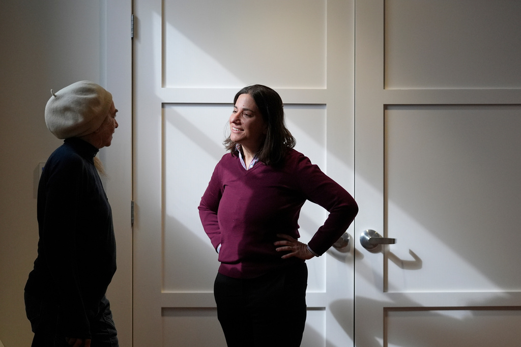 Rabbi Rachel Issacs, right, talks with Marlene Ring Monday, March 30, 2026, at the Beth Israel Synagogue in Waterville, Maine. (AP Photo/Robert F. Bukaty)
