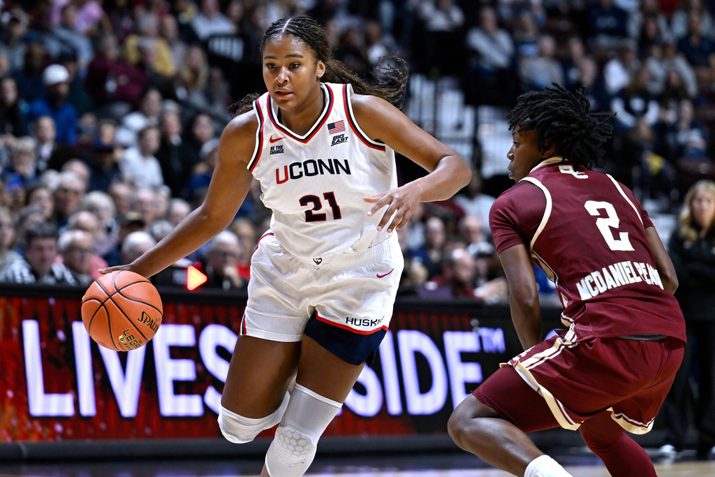 FILE - UConn's Sarah Strong in the second half of an exhibition NCAA college basketball game against Boston College, Monday, Oct. 13, 2025, in Uncasville, Conn. (AP Photo/Jessica Hill, File)