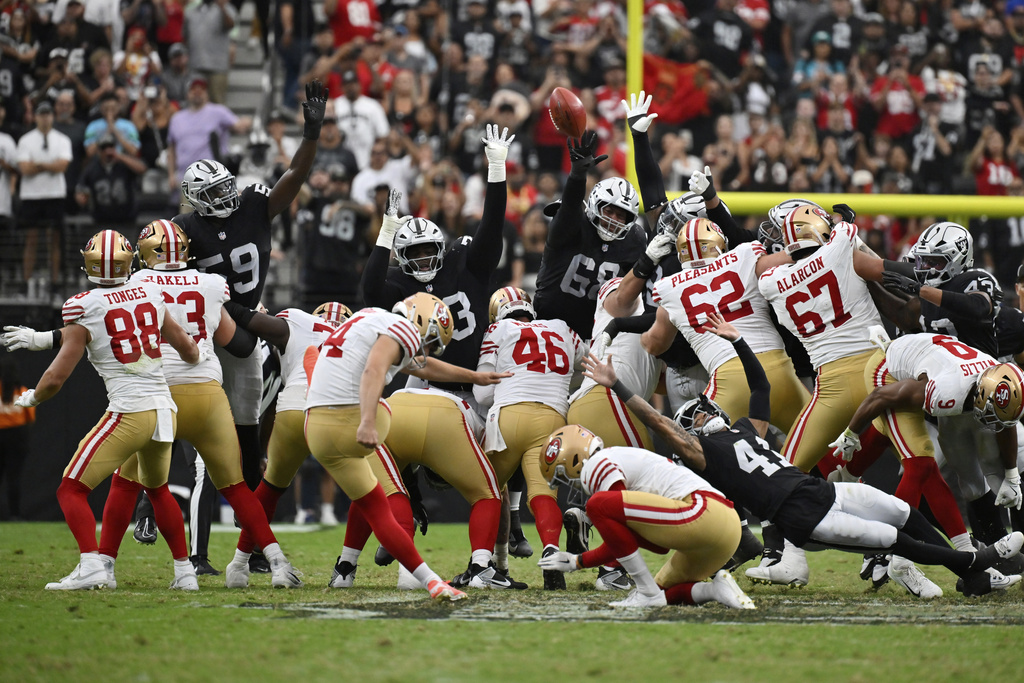 San Francisco 49ers place kicker Jake Moody (4) makes the game-winning field goal during a preseason NFL football game against the Las Vegas Raiders, Saturday, Aug. 16, 2025, in Las Vegas. (AP Photo/David Becker)