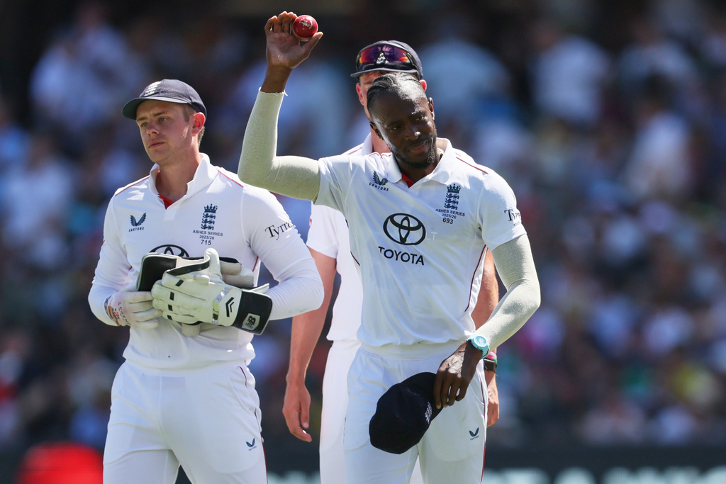 England's Jofra Archer reacts after taking five wickets during play on day two of the third Ashes cricket test between England and Australia in Adelaide, Australia, Thursday, Dec. 18, 2025. (AP Photo/James Elsby)