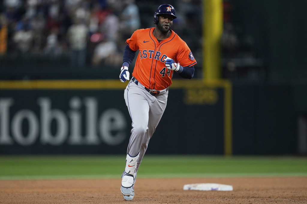 Houston Astros' Yordan Alvarez rounds the bases after hitting a solo home run in the fifth inning of a baseball game against the Texas Rangers Saturday, Sept. 6, 2025, in Arlington, Texas. (AP Photo/Tony Gutierrez)