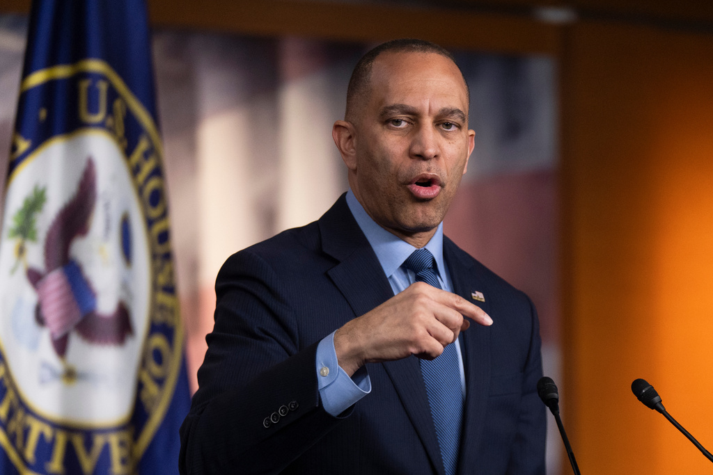 House Minority Leader Hakeem Jeffries, D-N.Y., speaks to reporters during a news conference on Capitol Hill in Washington, Tuesday, March 3, 2026. (AP Photo/Manuel Balce Ceneta)