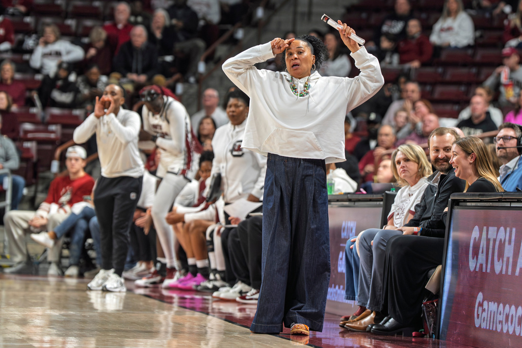 South Carolina head coach Dawn Staley reacts during the first half of an NCAA college basketball game against Vanderbilt Sunday, Jan. 25, 2026, in Columbia, S.C. (AP Photo/David Yeazell)