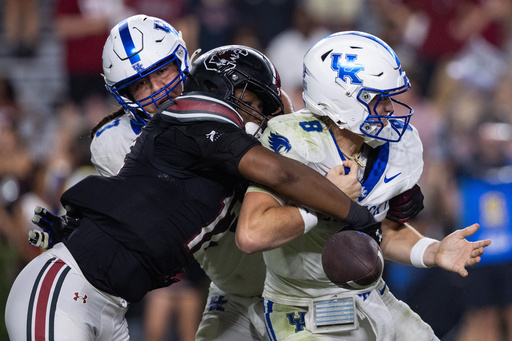 South Carolina linebacker Jatius Geer (12) knocks the ball away from Kentucky quarterback Cutter Boley (8) during the second half of an NCAA college football game, Saturday, Sept. 27, 2025, in Columbia, S.C. (AP Photo/Scott Kinser) South Carolina linebacker Jatius Geer (12) knocks the ball away from Kentucky quarterback Cutter Boley (8) during the second half of an NCAA college football game, Saturday, Sept. 27, 2025, in Columbia, S.C. (AP Photo/Scott Kinser)